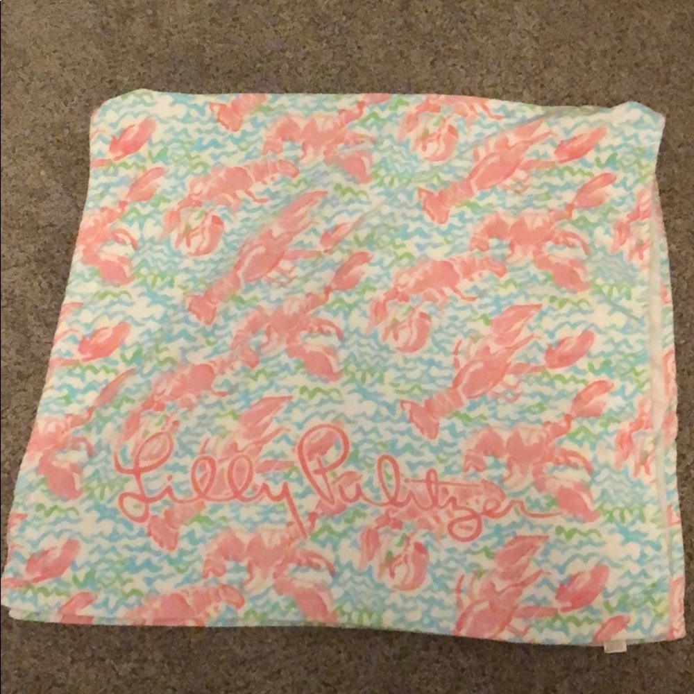 EUC Lilly Pulitzer Lobstah Roll Beach Towel